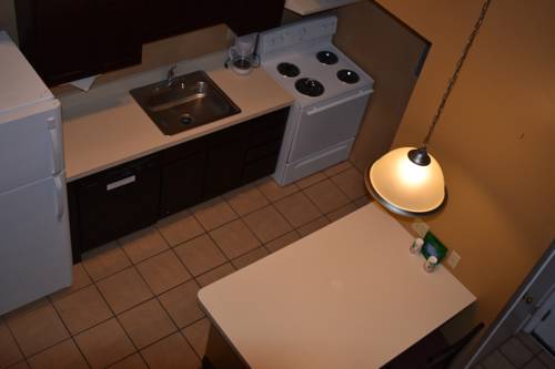 Imagen de la habitación del Hotel Hawthorn Suites By Wyndham Detroit Southfield. Foto 6