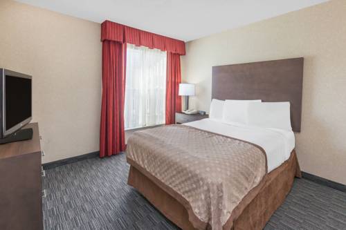 Imagen de la habitación del Hotel Hawthorn Suites By Wyndham Detroit Warren. Foto 9