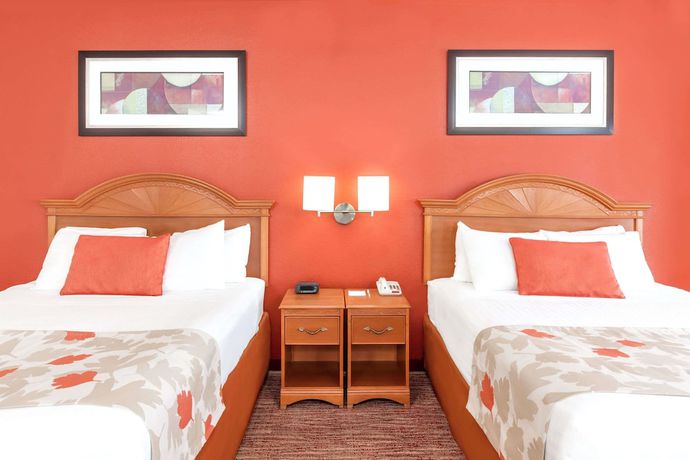Imagen de la habitación del Hotel Hawthorn Suites By Wyndham Irving DFW South. Foto 2