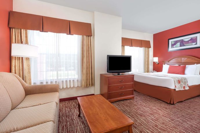 Imagen de la habitación del Hotel Hawthorn Suites By Wyndham Irving DFW South. Foto 3