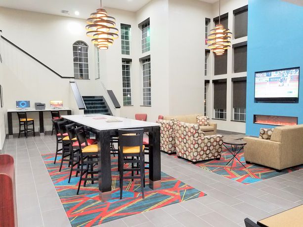 Imagen de los interiores del Hotel Hawthorn Suites By Wyndham Irving DFW South. Foto 14
