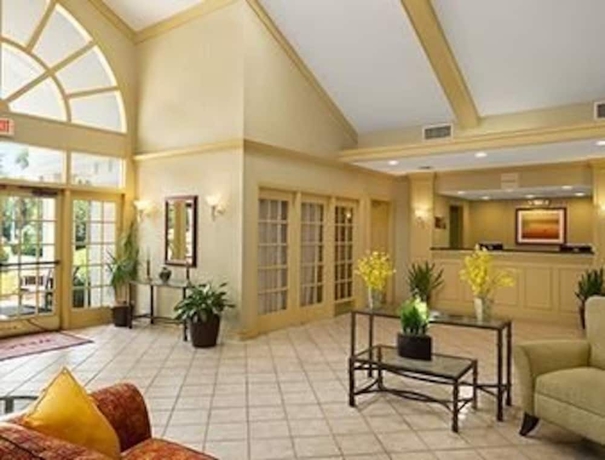 Imagen de los interiores del Hotel Hawthorn Suites By Wyndham Jacksonville. Foto 16