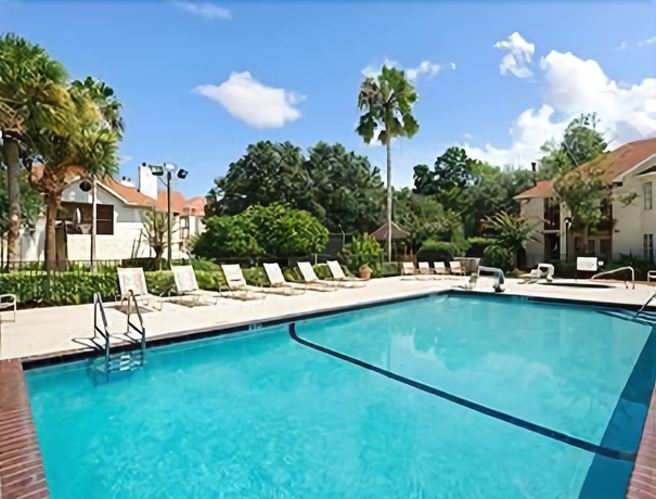 Imagen de la piscina del Hotel Hawthorn Suites By Wyndham Jacksonville. Foto 18