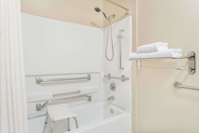 Imagen de la habitación del Hotel Hawthorn Suites By Wyndham Las Vegas/henderson. Foto 15