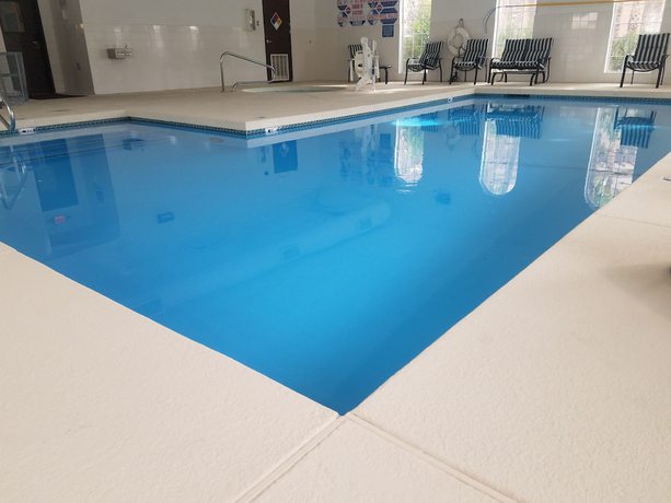 Imagen de la piscina del Hotel Hawthorn Suites By Wyndham Las Vegas/henderson. Foto 19