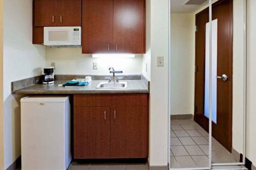 Imagen de la habitación del Hotel Hawthorn Suites By Wyndham Louisville East. Foto 3