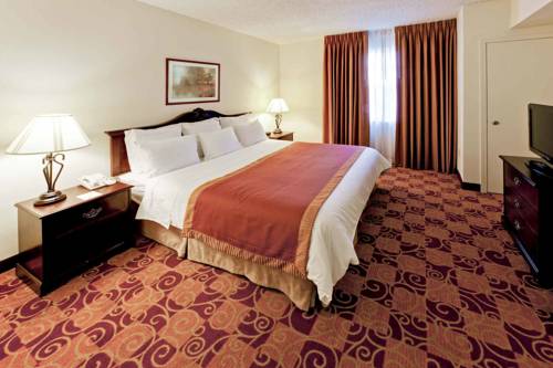 Imagen de la habitación del Hotel Hawthorn Suites By Wyndham Louisville East. Foto 4