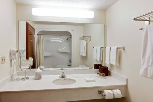 Imagen de la habitación del Hotel Hawthorn Suites By Wyndham Louisville East. Foto 6