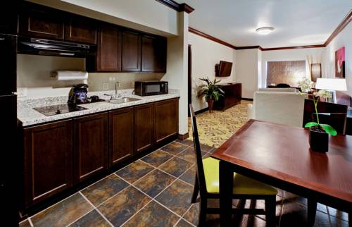 Imagen de la habitación del Hotel Hawthorn Suites By Wyndham Lubbock. Foto 11