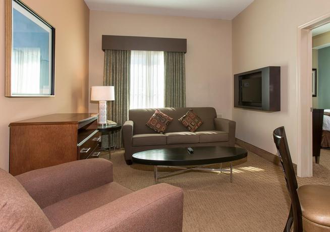 Imagen de la habitación del Hotel Hawthorn Suites By Wyndham Orlando Lake Buena Vis. Foto 8