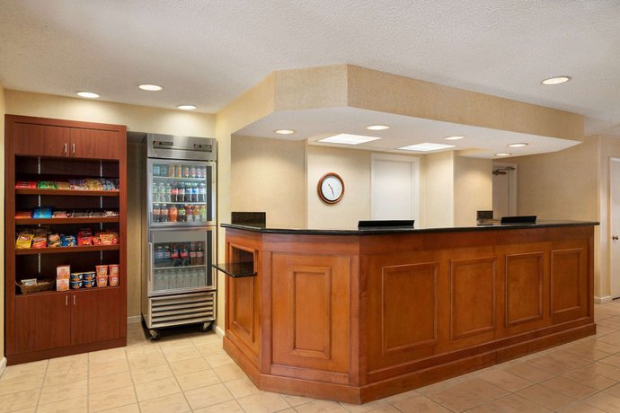 Imagen de los interiores del Hotel Hawthorn Suites By Wyndham Tinton Falls. Foto 20