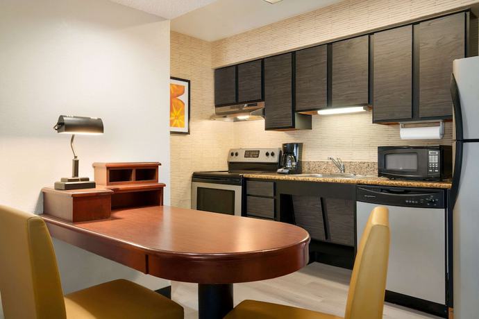 Imagen de la habitación del Hotel Hawthorn Suites By Wyndham Tinton Falls. Foto 16