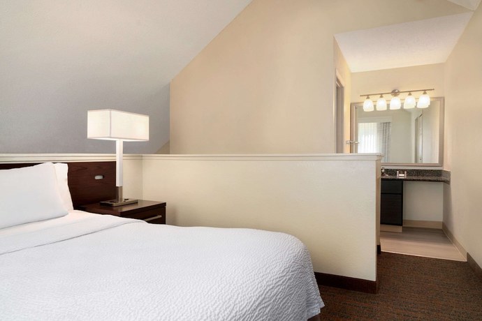 Imagen de la habitación del Hotel Hawthorn Suites By Wyndham Tinton Falls. Foto 19