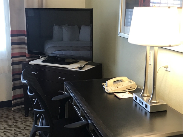 Imagen de la habitación del Hotel Hawthorn Suites By Wyndham Victorville. Foto 7