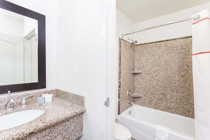 Imagen de la habitación del Hotel Hawthorn Suites By Wyndham Victorville. Foto 16