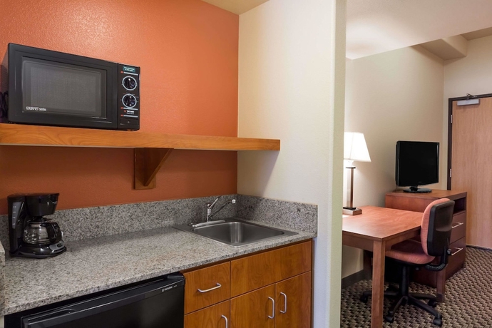 Imagen de la habitación del Hotel Hawthorn Suites By Wyndham-oakland/alameda. Foto 3