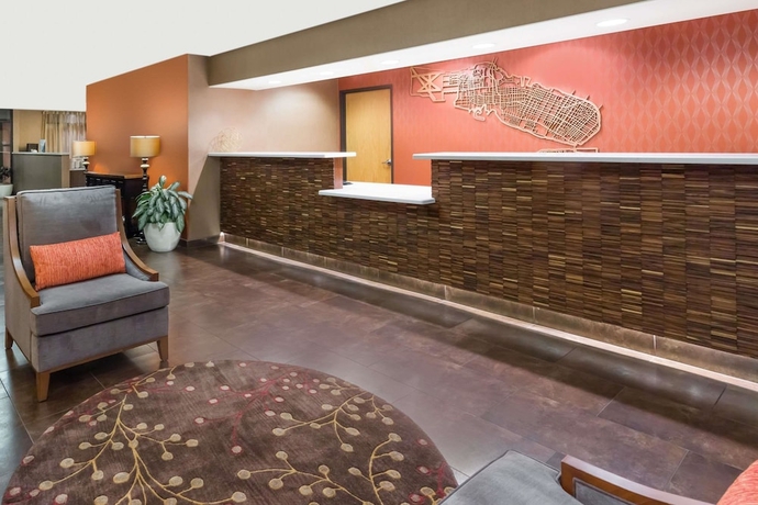 Imagen de los interiores del Hotel Hawthorn Suites By Wyndham-oakland/alameda. Foto 14
