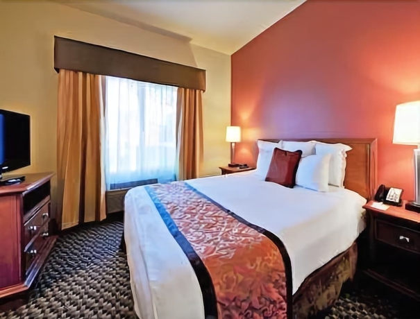 Imagen de la habitación del Hotel Hawthorn Suites By Wyndham-oakland/alameda. Foto 10