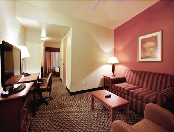 Imagen de la habitación del Hotel Hawthorn Suites By Wyndham-oakland/alameda. Foto 12