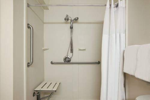 Imagen de la habitación del Hotel Hawthorn Suites Of Troy. Foto 10