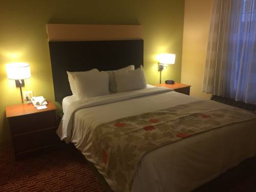 Imagen de la habitación del Hotel Hawthorn Suites Sterling Dulles North. Foto 7