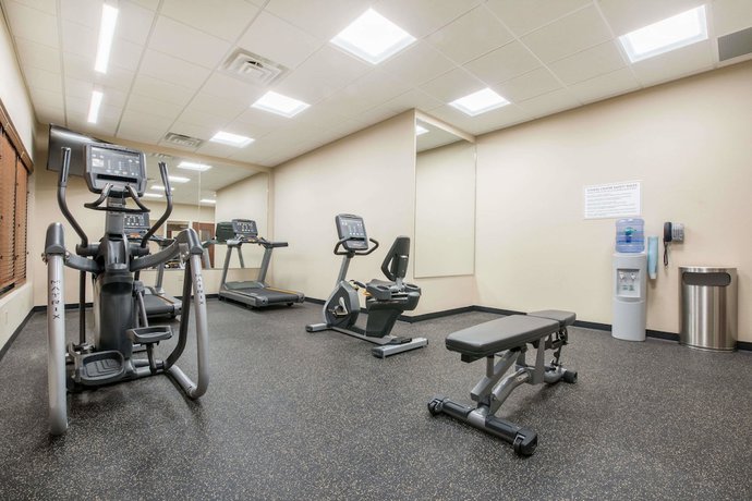 Imagen de los interiores del Hotel Hawthorn Suites by Wyndham Bridgeport/Clarksburg. Foto 16