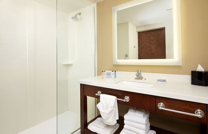 Imagen de la habitación del Hotel Hawthorn Suites by Wyndham Bridgeport/Clarksburg. Foto 2