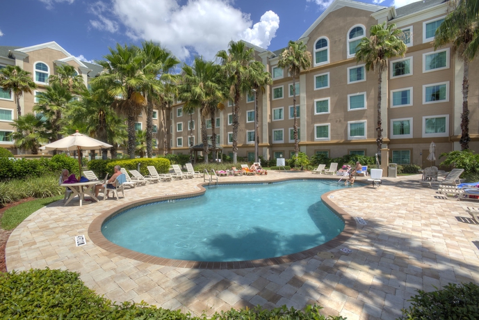 Imagen de la piscina del Hotel Hawthorn Suites by Wyndham Lake Buena Vista. Foto 15