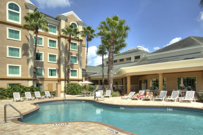 Imagen de la piscina del Hotel Hawthorn Suites by Wyndham Lake Buena Vista. Foto 16