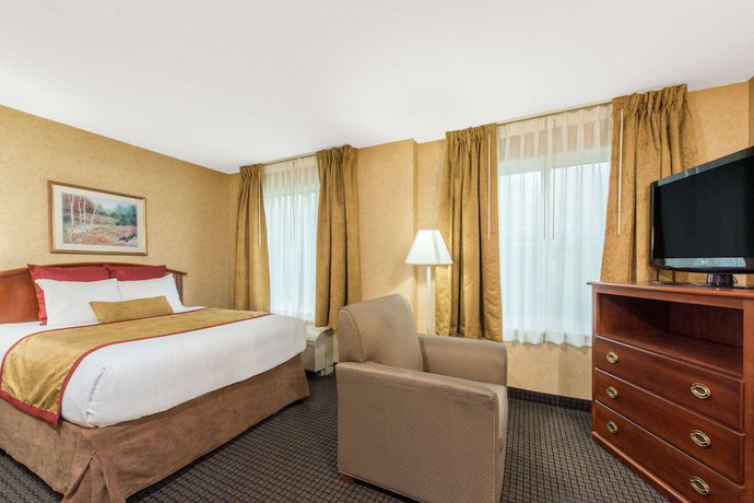 Imagen de la habitación del Hotel Hawthorn Suites by Wyndham Lancaster. Foto 18