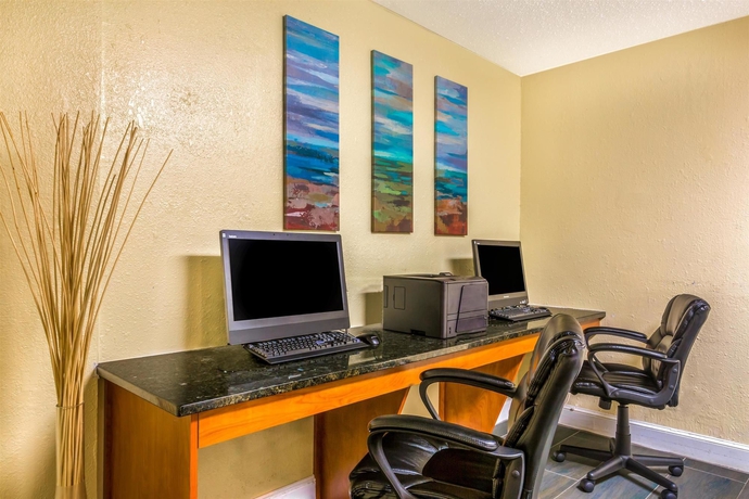 Imagen de los interiores del Hotel Hawthorn Suites by Wyndham Orlando International D. Foto 14