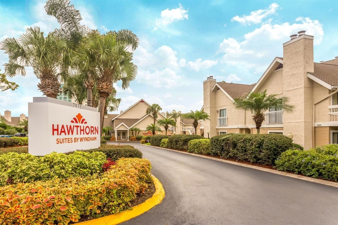 Imagen general del Hotel Hawthorn Suites by Wyndham Orlando International D. Foto 2