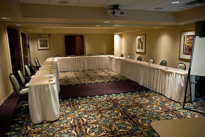 Imagen de los interiores del Hotel Hawthorn Suites by Wyndham Williamsville Buffalo Airport. Foto 14