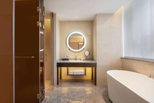 Imagen de la habitación del Hotel Hawthorn by Wyndham Dali Erhai Park. Foto 19