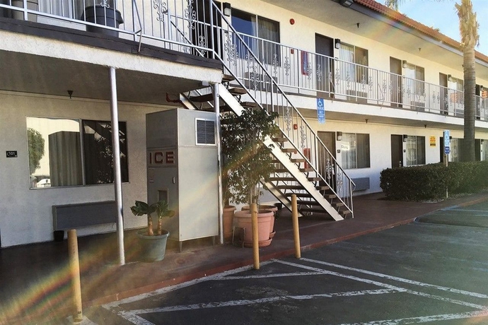 Imagen general del Hotel Hawthorne Plaza Inn. Foto 3