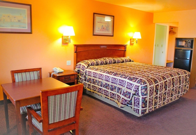 Imagen de la habitación del Hotel Hawthorne\'s Best Inn. Foto 6