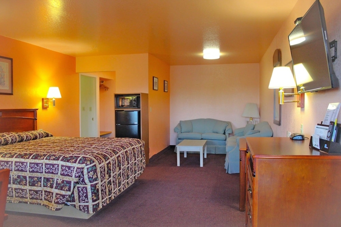Imagen de la habitación del Hotel Hawthorne\'s Best Inn. Foto 10