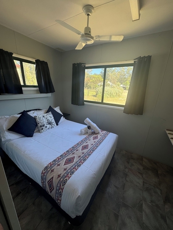 Imagen de la habitación del Hotel Hay Caravan Park. Foto 3