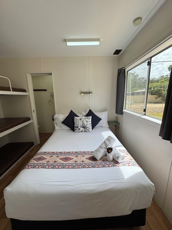 Imagen de la habitación del Hotel Hay Caravan Park. Foto 9