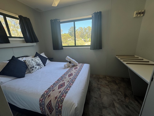 Imagen de la habitación del Hotel Hay Caravan Park. Foto 13