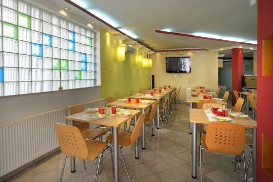 Imagen del bar/restaurante del Hotel Hayat. Foto 3