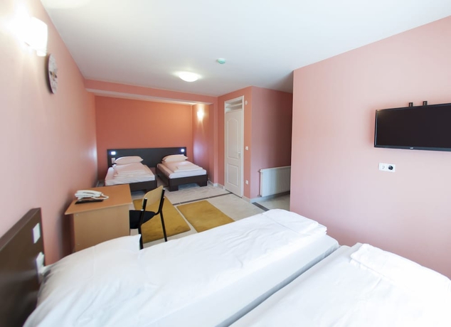 Imagen de la habitación del Hotel Hayat Hills. Foto 5