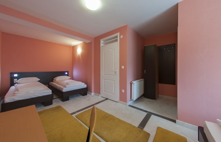 Imagen de la habitación del Hotel Hayat Hills. Foto 16