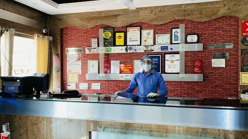 Imagen de los interiores del Hotel Hayat Rabbani. Foto 17