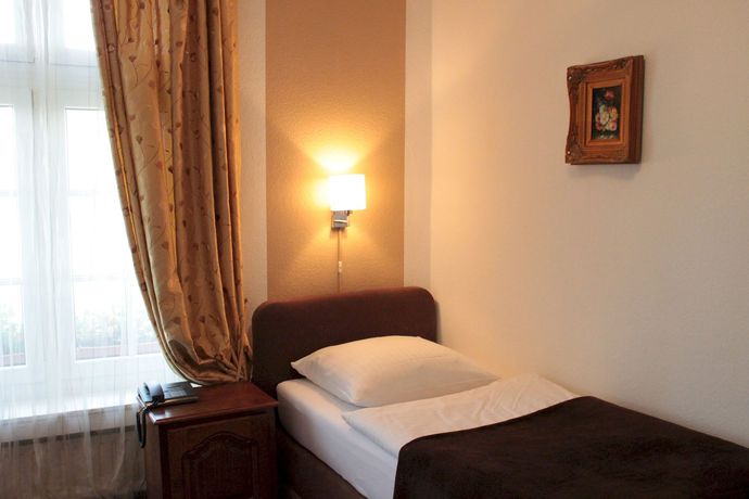 Imagen de la habitación del Hotel Hayk. Foto 6