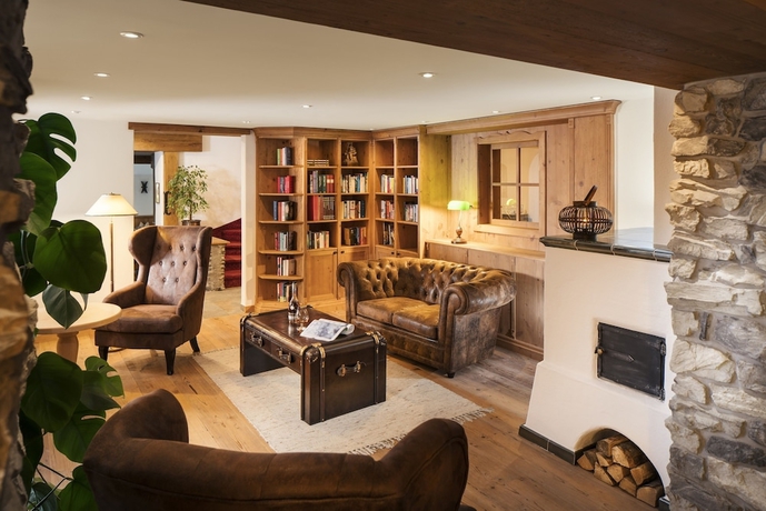 Imagen de los interiores del Hotel Haymon. Foto 19