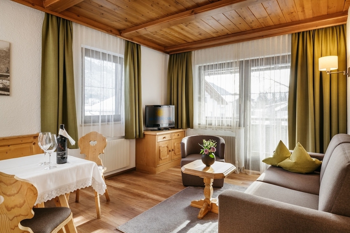 Imagen de la habitación del Hotel Haymon. Foto 16