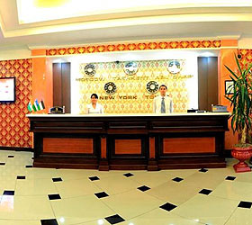 Imagen de los interiores del Hotel Hayot. Foto 14