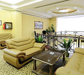 Imagen de los interiores del Hotel Hayot. Foto 15