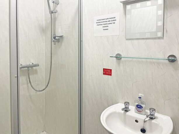 Imagen de la habitación del Hotel Hayward. Foto 3